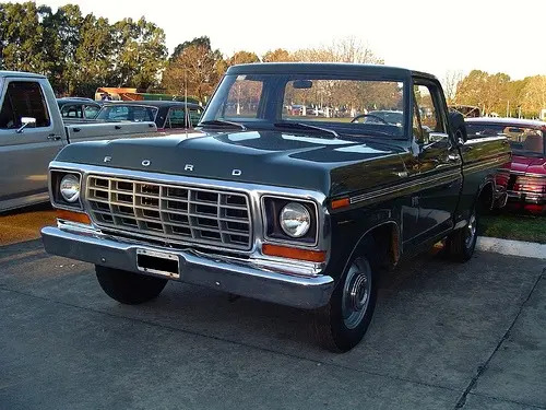 Marco Frente Ford F100 / 350 Años 77 78 79 80 81 Chapa | Mercadolibre