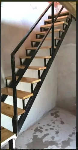 Escalera Hierro Y Madera | Cuotas Sin Interés