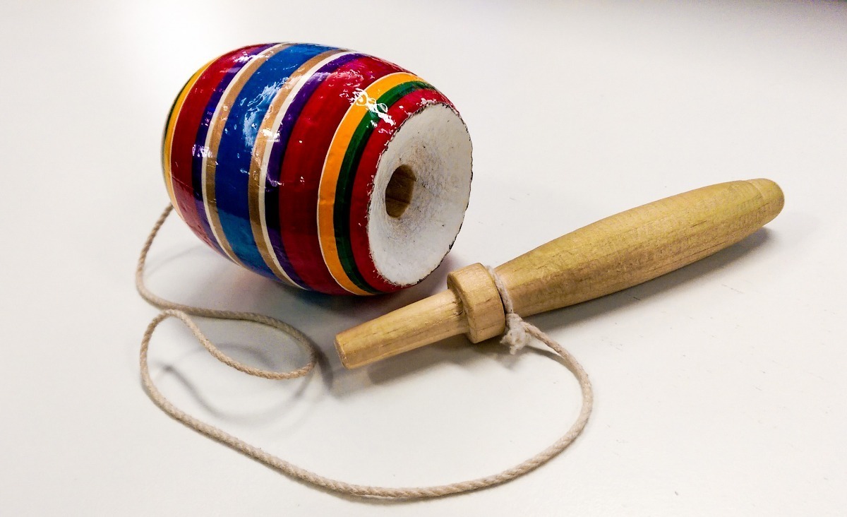 Juguetes Tradicionales De Madera, Trompo, Balero Y Yoyo 3pz. MercadoLibre