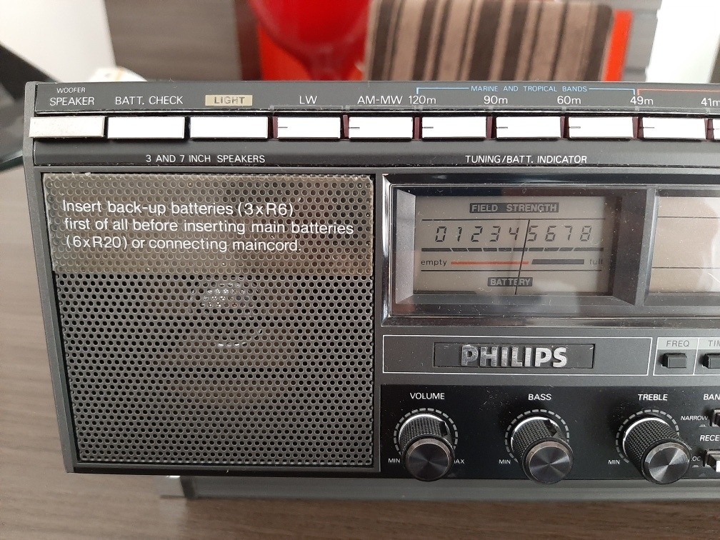 Rádio Philips D2999 Alcance Mundial Ondas Curtas Década 80 Mercado Livre