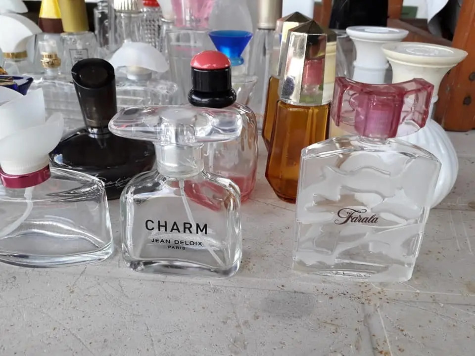 Lote Coleccionable 56 Frascos De Perfumes De Vidrio Vacios Mercado Libre