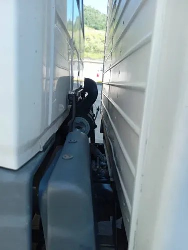 comprar Ford Cargo 815 Camion Cava