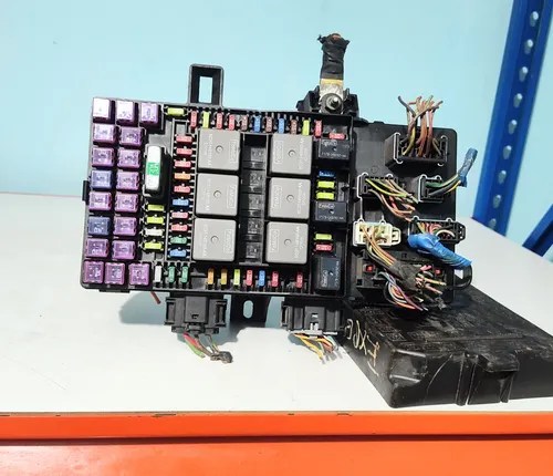 Caja De Fusibles Expedition 2003 2004 2006 3l1t 14a067