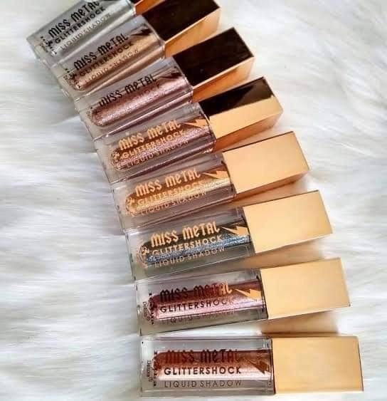 Set 8 Sombras Liquidas Para Ojos Miss Metal Italia Deluxe Envío gratis