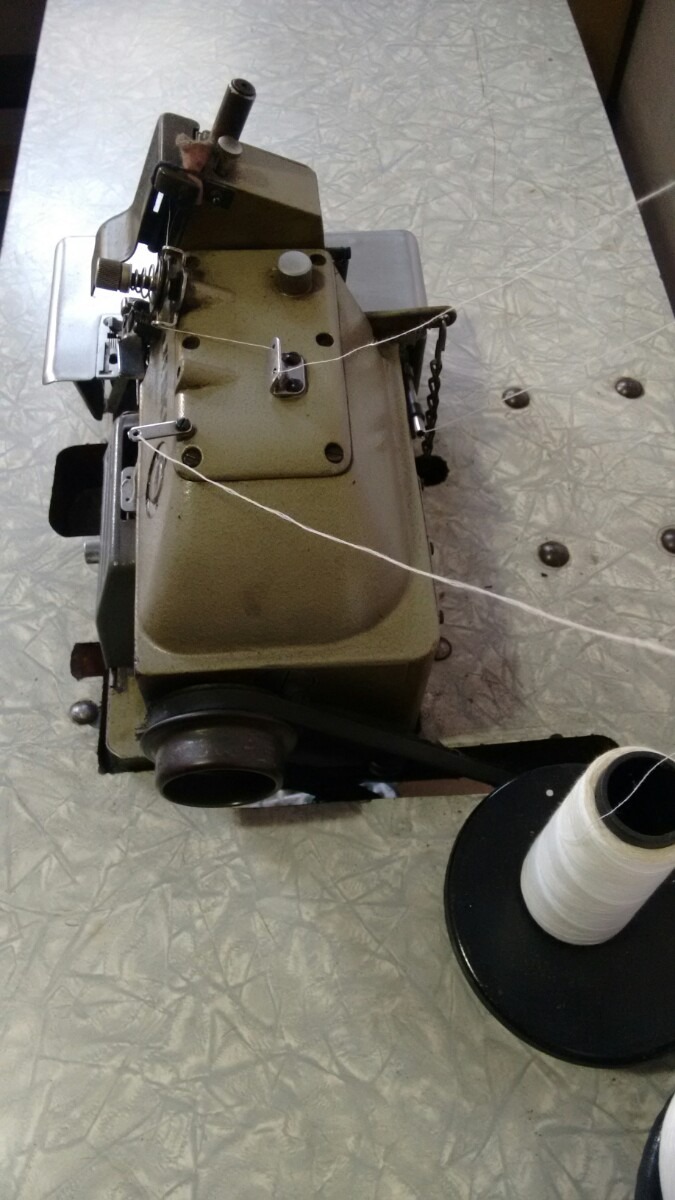 Maquina De Costura Overlock Juki Mo 352 Com Mesa Bom Estado Mercado Livre