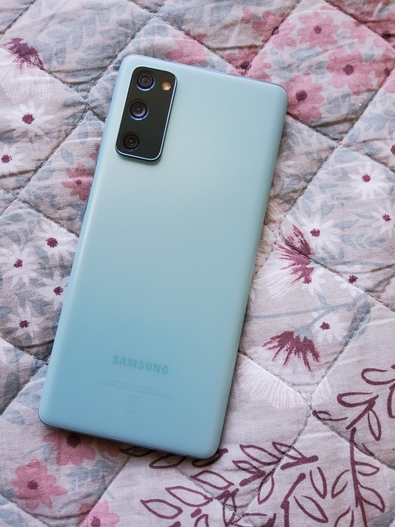 Samsung Galaxy S20 Fe 128gb Usado 1 Mês De Uso +galaxy Fit2 Mercado