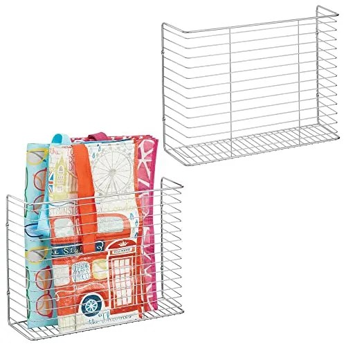 Metal Wire Farmhouse Wall Mount Magazine Holder, Storag... Envío gratis