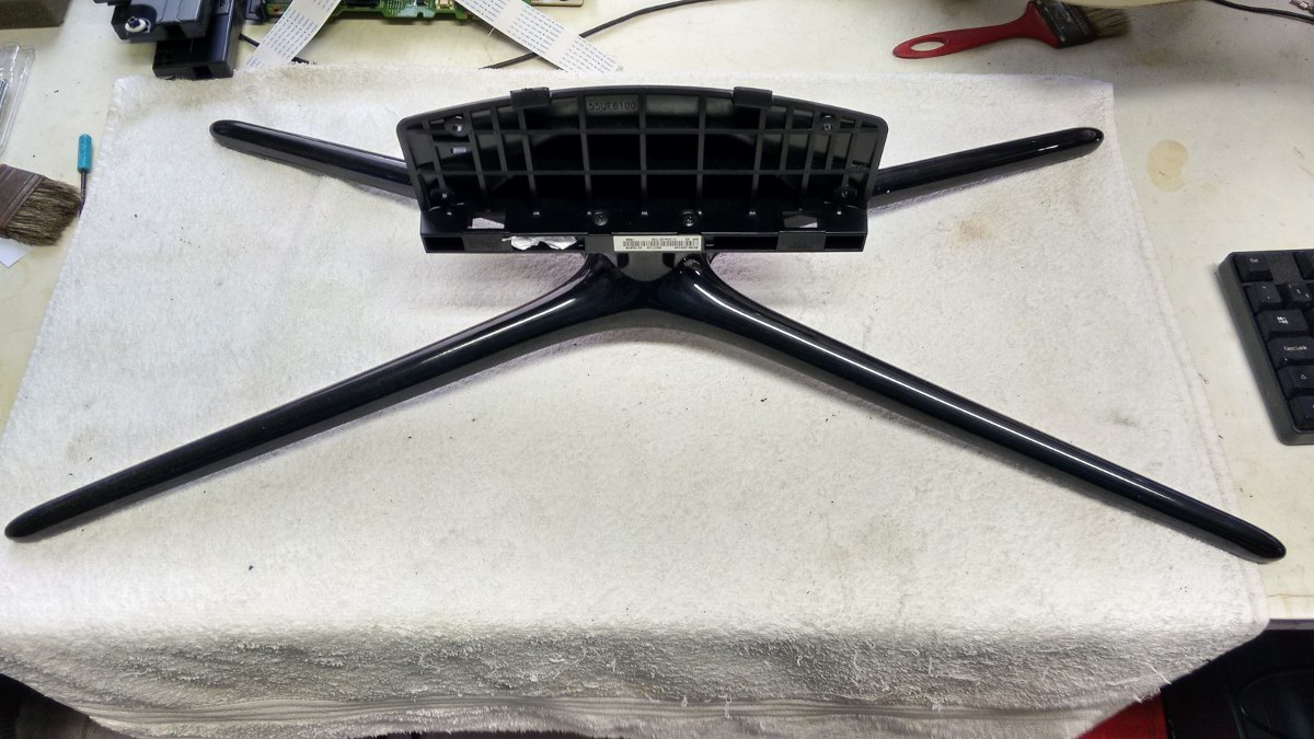 Base,suporte Pedestal Tv Samsung Un46f5500ag + Parafusos Mercado Livre