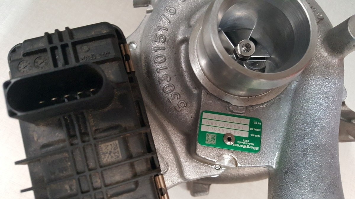 Turbocharger Frontier 2.5 Diesel 2015 2018 53039700346 Envío gratis