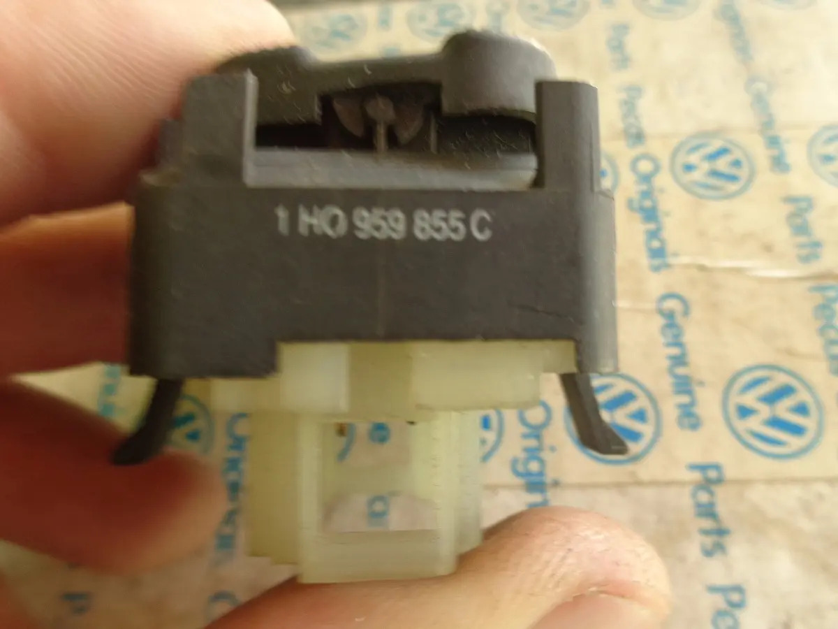 Botao Interruptor Vidro Eletrico Golf 95/98 Gl Glx Gti Simpl Mercado