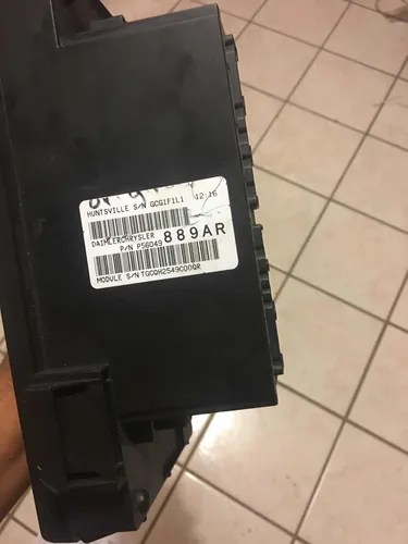 Caja De Fusibles De Ram 2500 4x4 Modelo 2006 en venta en Altamira