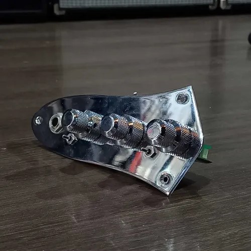 Preamp P/ Baixo J Retro 01 Jazz Bass Usado