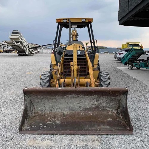 Retroexcavadora Caterpillar 416 D 4x4 Año 2004 Con Extensión en venta