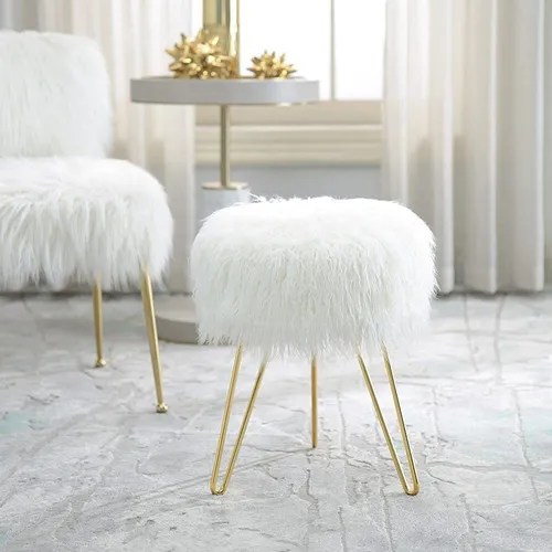 C Comfortland White Faux Fur Vanity Stool, Small Fluffy Vani Cuotas
