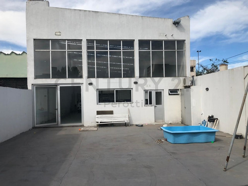 72 Entre 3 Y 4. Galpón En Alquiler. La Plata | Mercadolibre