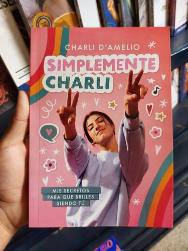 Libro Simplemente Charli Charli D'amelio | Mercadolibre