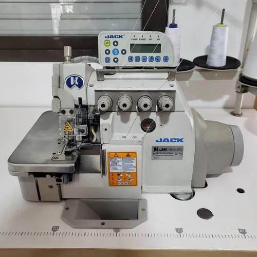 Overlock Jack Industrial 4 Hilos Impecable!!! en venta en Capital