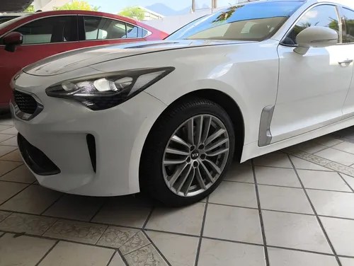 Kia Stinger 2.0 Ex | MercadoLibre