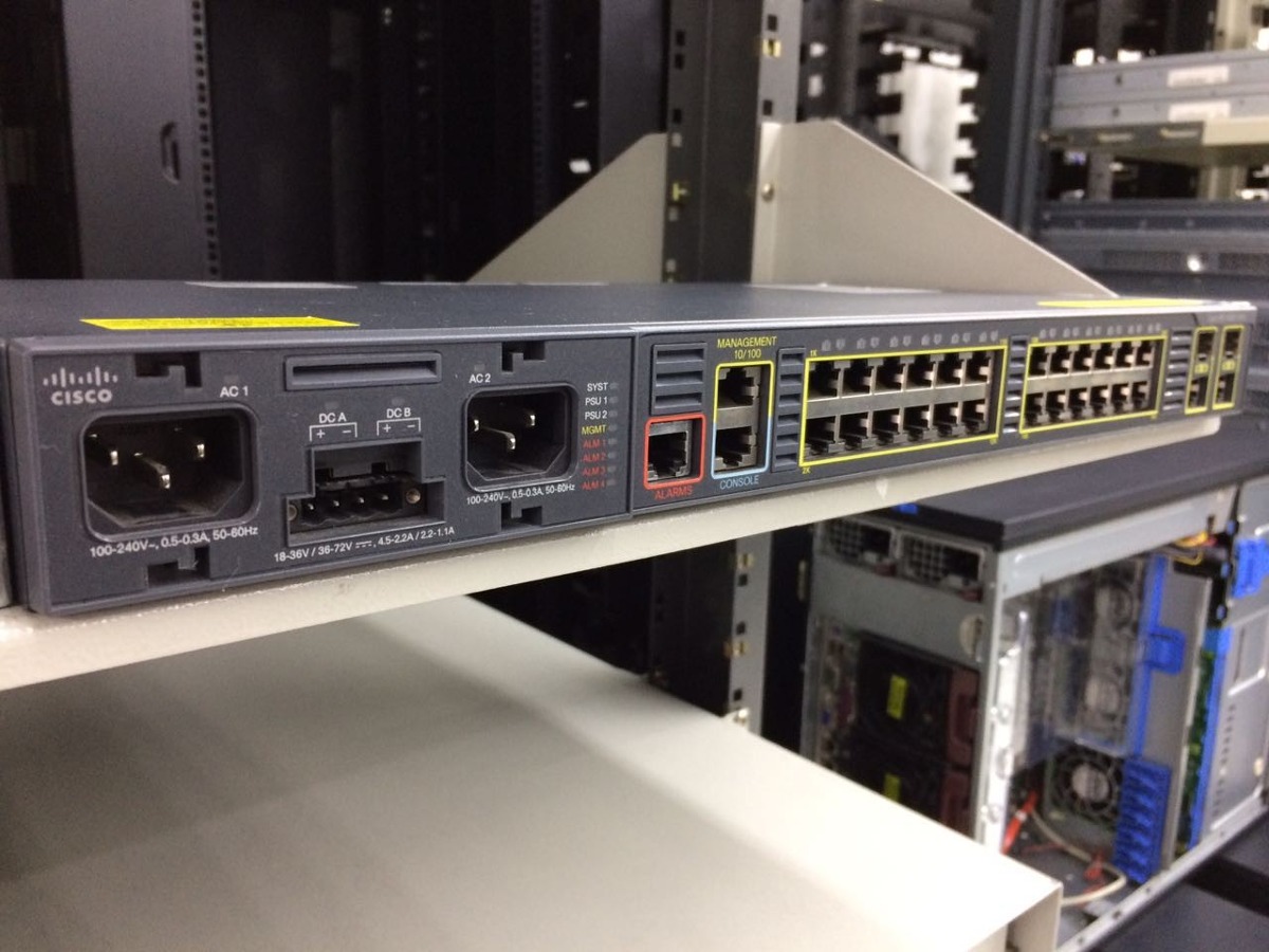 Switch Me 3400e24ts Switch Cisco 24 Portas (usado) R 1.760,00