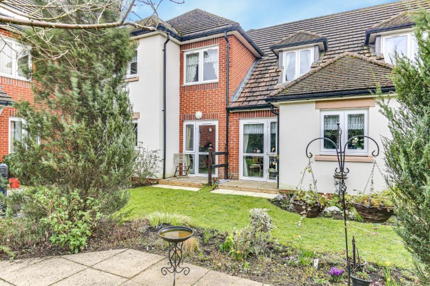 Limpsfield Road, Warlingham, 1 bedroom, Flat