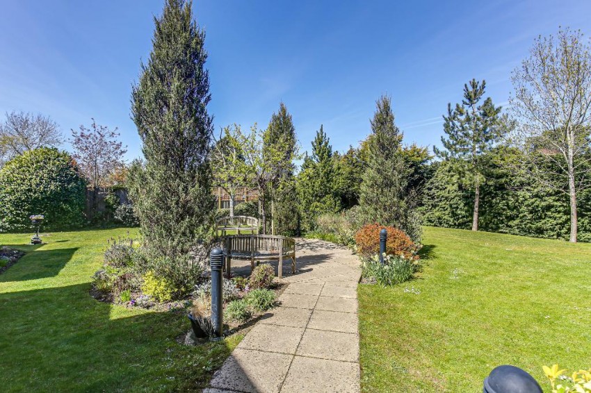 Limpsfield Road, Warlingham, 1 bedroom, Flat