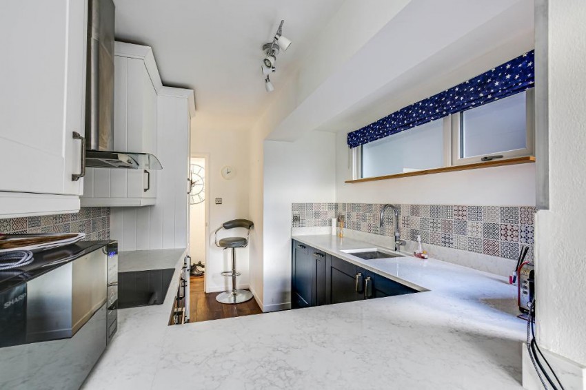 Place, Warlingham, 3 bedroom, Apartment