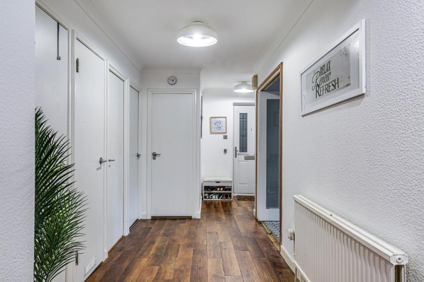 Place, Warlingham, 3 bedroom, Apartment