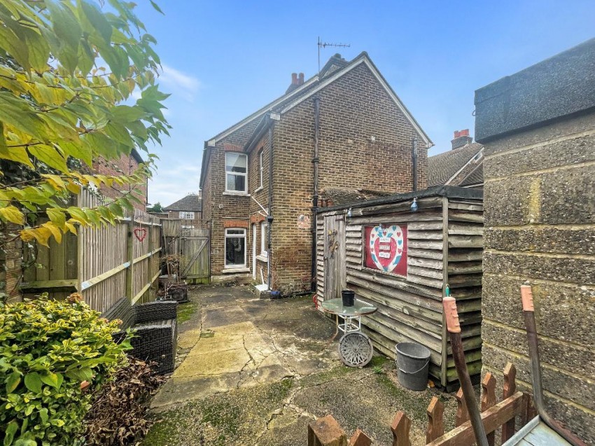 Sunnybank, Warlingham, 2 bedroom, SemiDetached