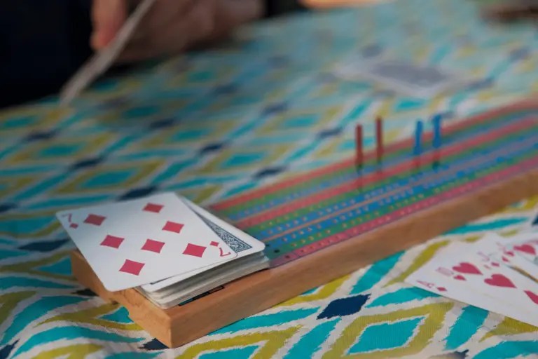 21 Cribbage Strategy Tips To Win More Games [Guide]