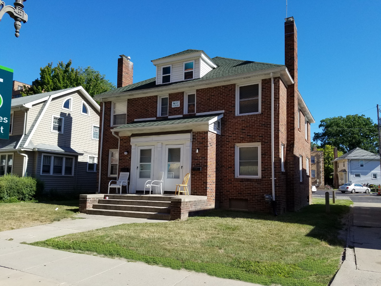 409 Albert Avenue duplex downtown East Lansing student rental near MSU