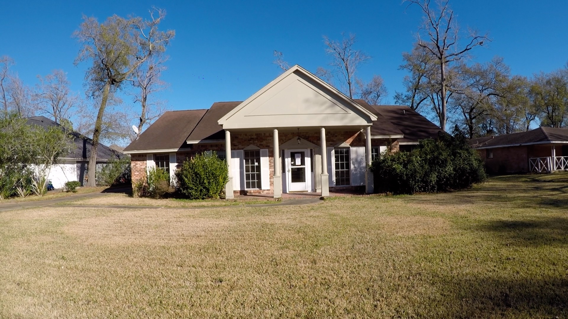 Baytown HUD Homes 116 Crestway HUD King real virtual tours