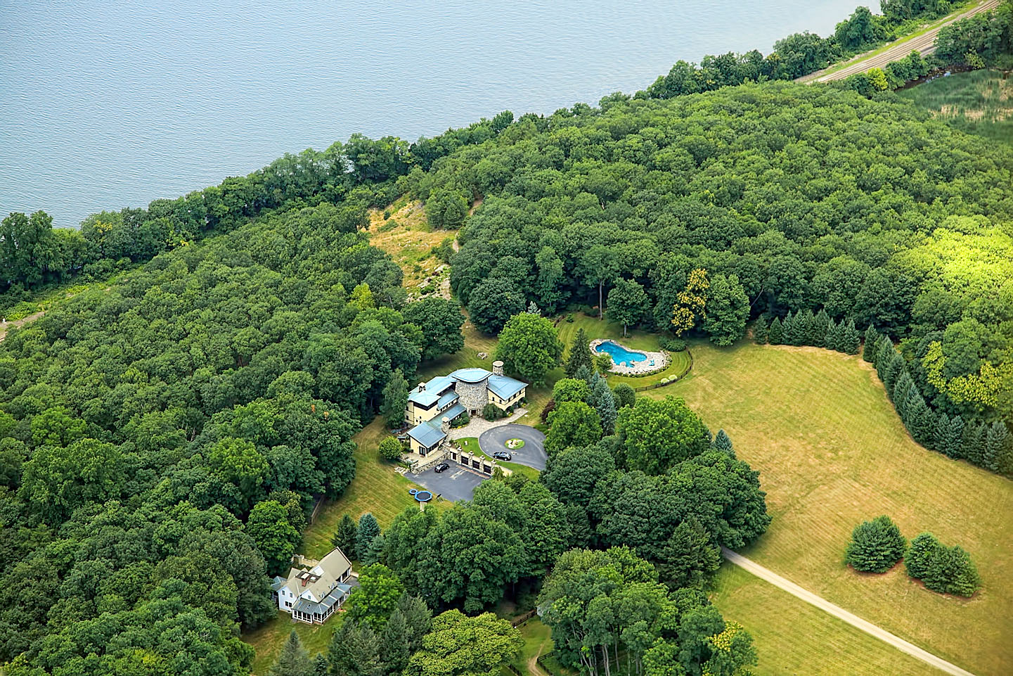 Eagle's Rest Hudson Design