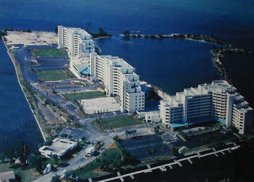 THE HUDSON WATERFRONT NEIGHBORHOODS IN DETAIL