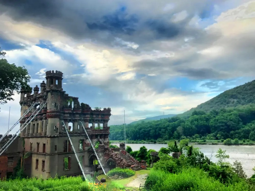 11+ of the Best Hudson Valley Castles and What They Have to Offer
