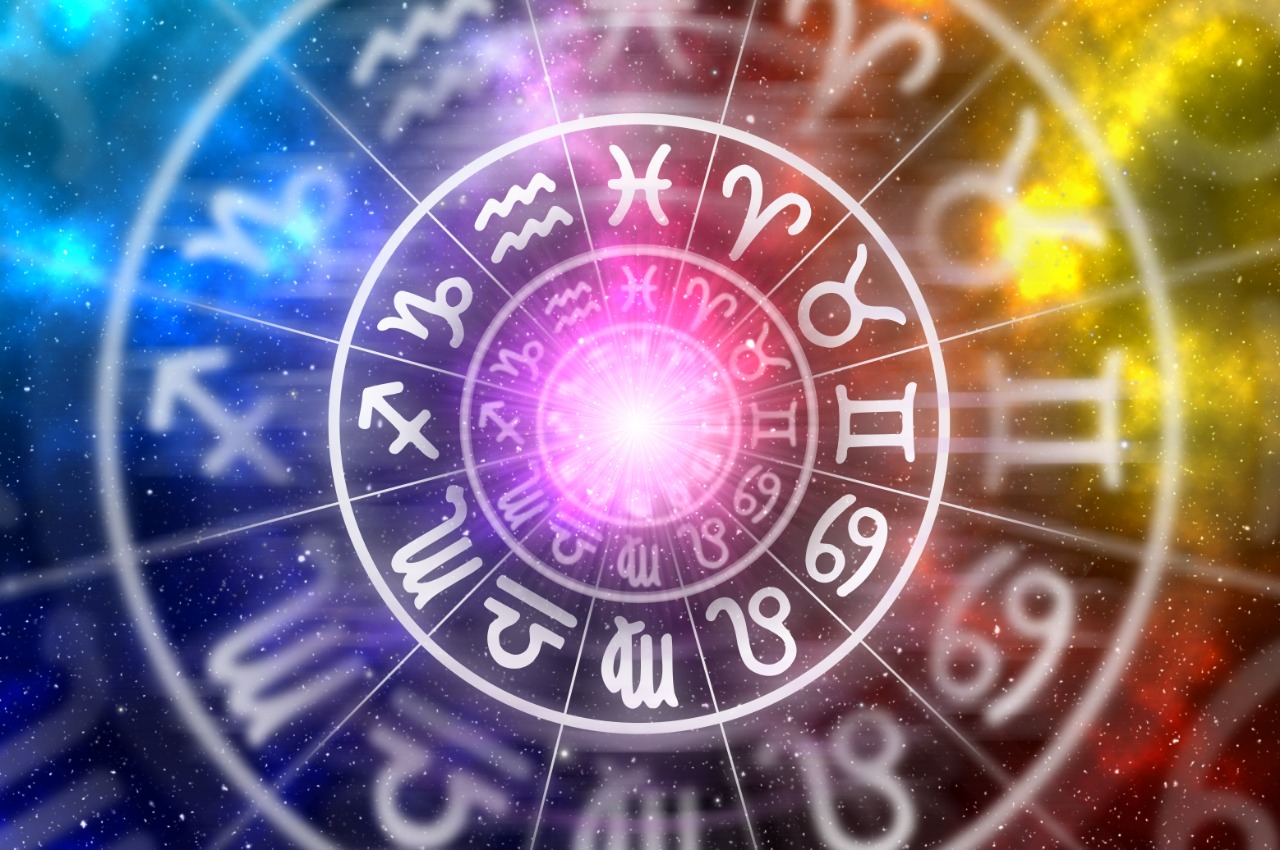 Horoscop vineri 15 mai 2020. Unele zodii se bazează astăzi pe intuiție