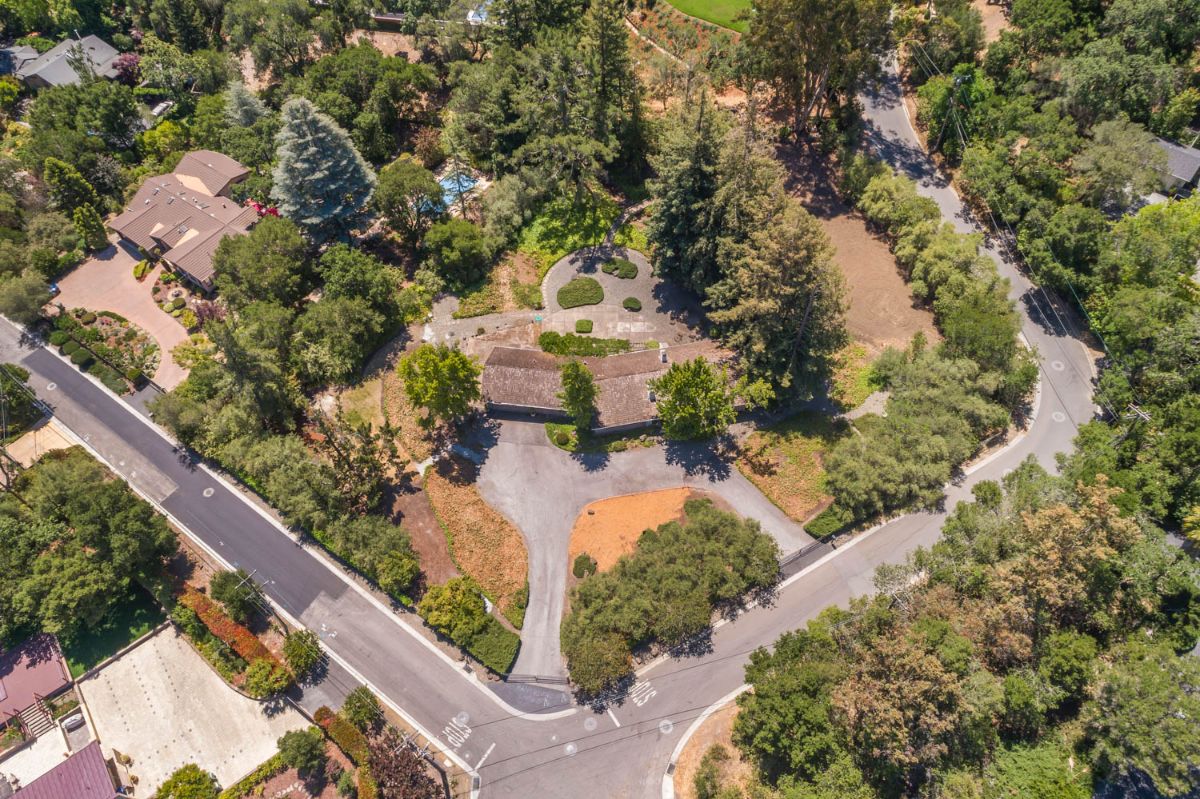 401 Fletcher Drive, Atherton Hugh Cornish Real Estate of Atherton