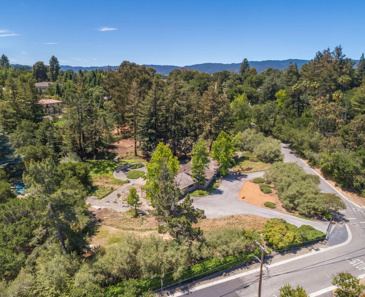 401 Fletcher Drive, Atherton Hugh Cornish Real Estate of Atherton