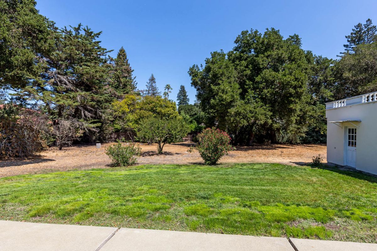 211 Stockbridge Avenue, Atherton Hugh Cornish Real Estate of