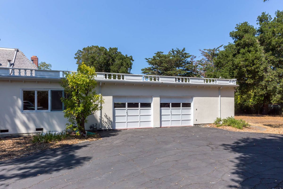 211 Stockbridge Avenue, Atherton Hugh Cornish Real Estate of