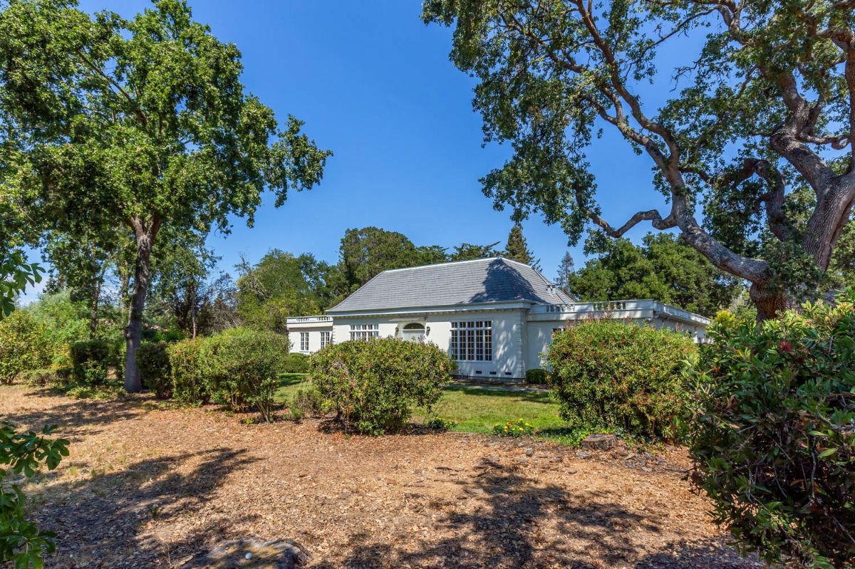 211 Stockbridge Avenue, Atherton Hugh Cornish Real Estate of