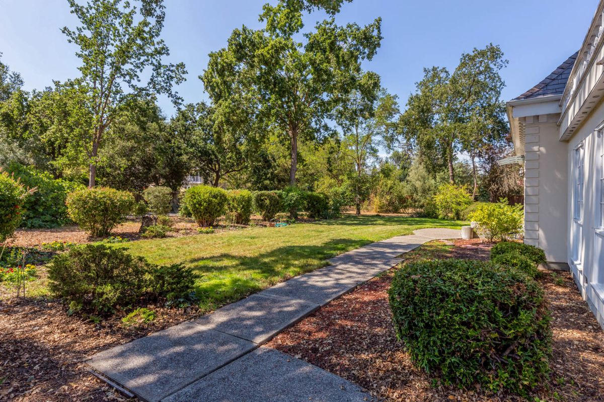 211 Stockbridge Avenue, Atherton Hugh Cornish Real Estate of