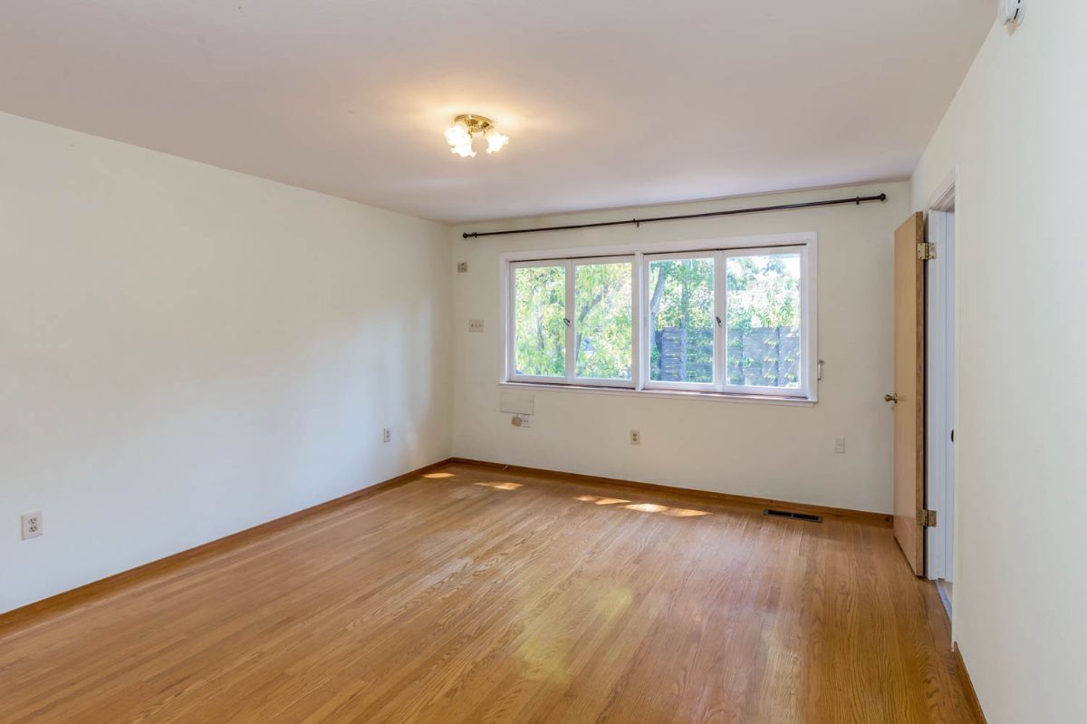 211 Stockbridge Avenue, Atherton Hugh Cornish Real Estate of