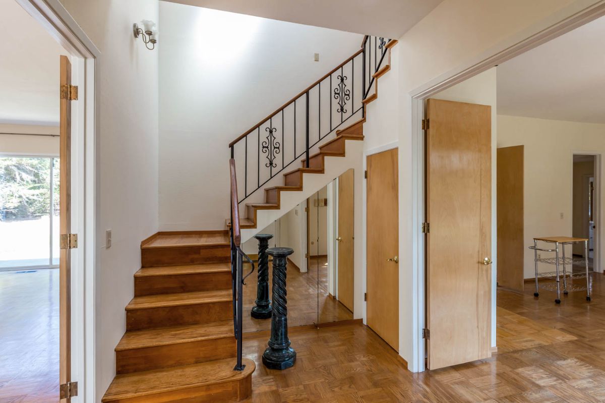 211 Stockbridge Avenue, Atherton Hugh Cornish Real Estate of