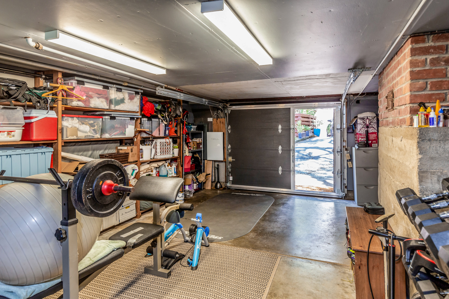 154 Wayside Road, Portola Valley