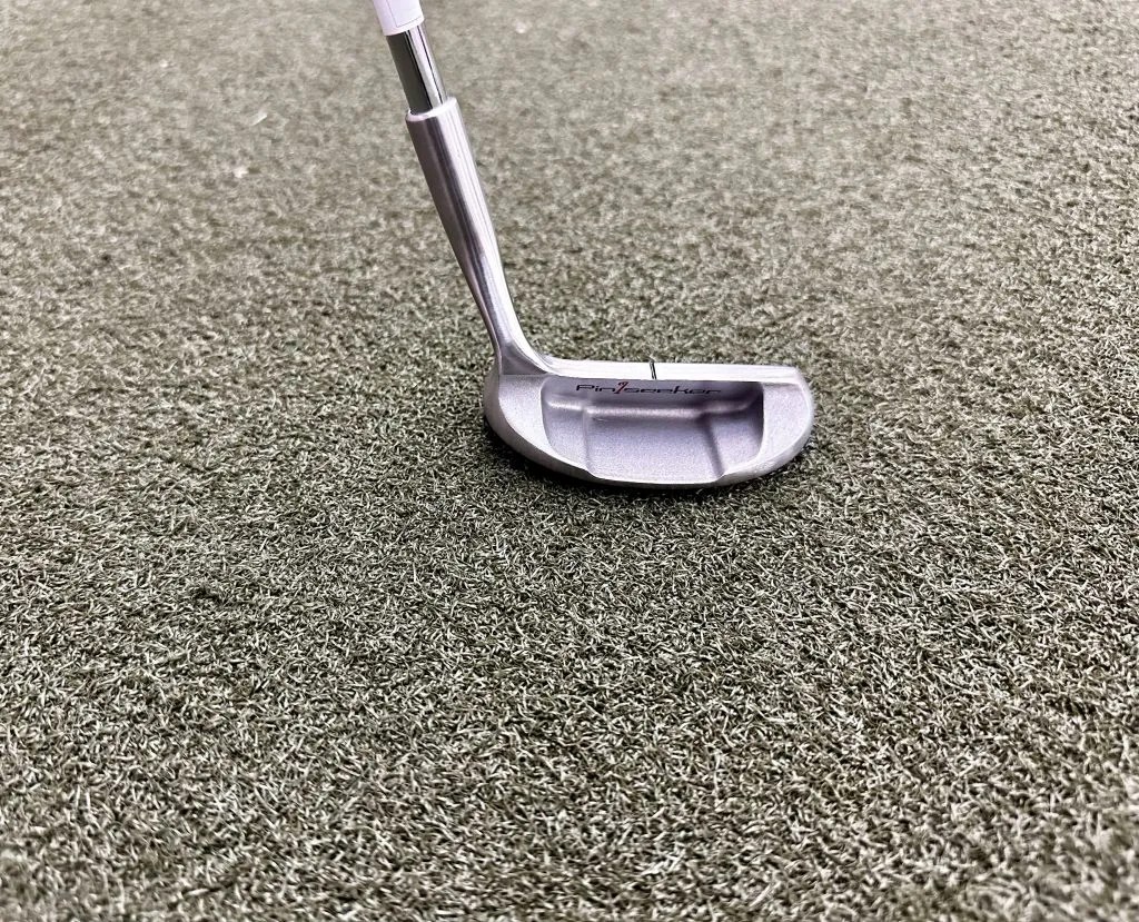 Are Golf Chippers Legal? Here's What You Need to Know! Humble Golfer