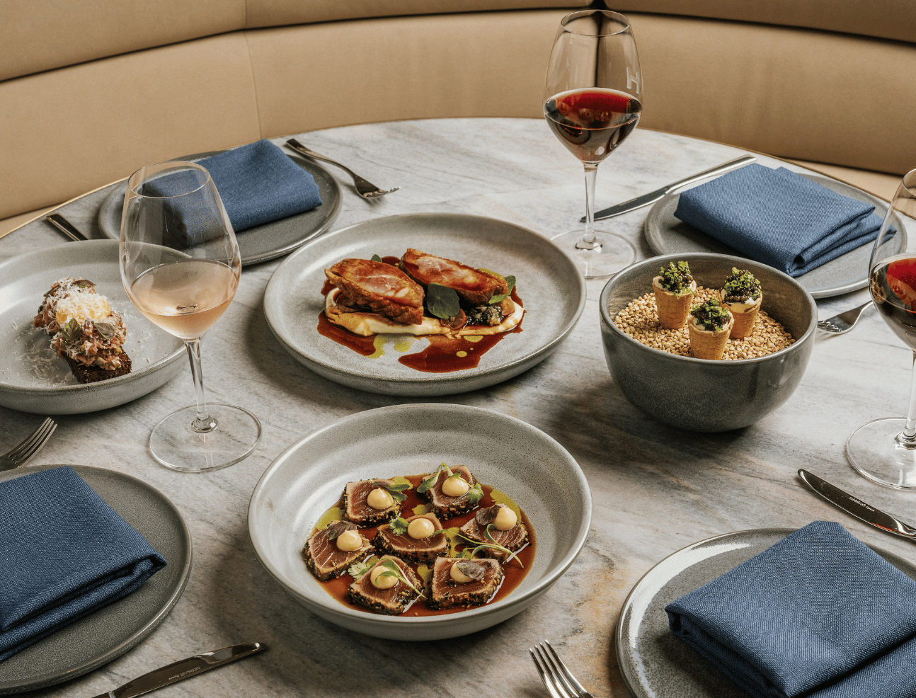 About Us Humphrey's Hotel