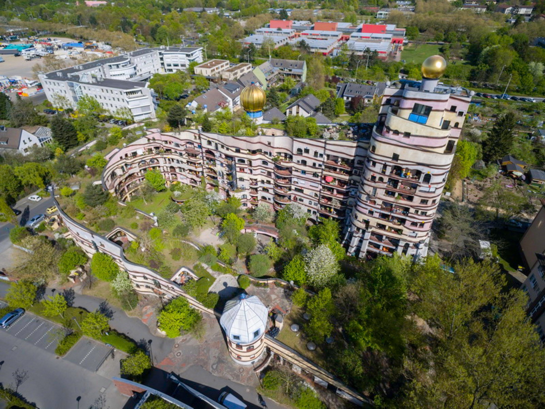 Günstige wohnung in darmstadt kaufen. Hundertwasser Die Wald Spirale Von Darmstadt