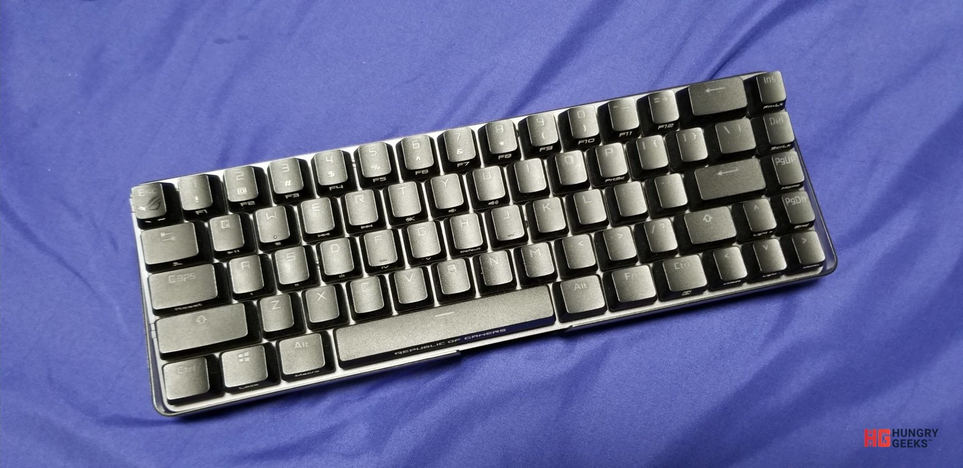 ASUS ROG Falchion Review 65 Wireless Mechanical KB With 100 Heart