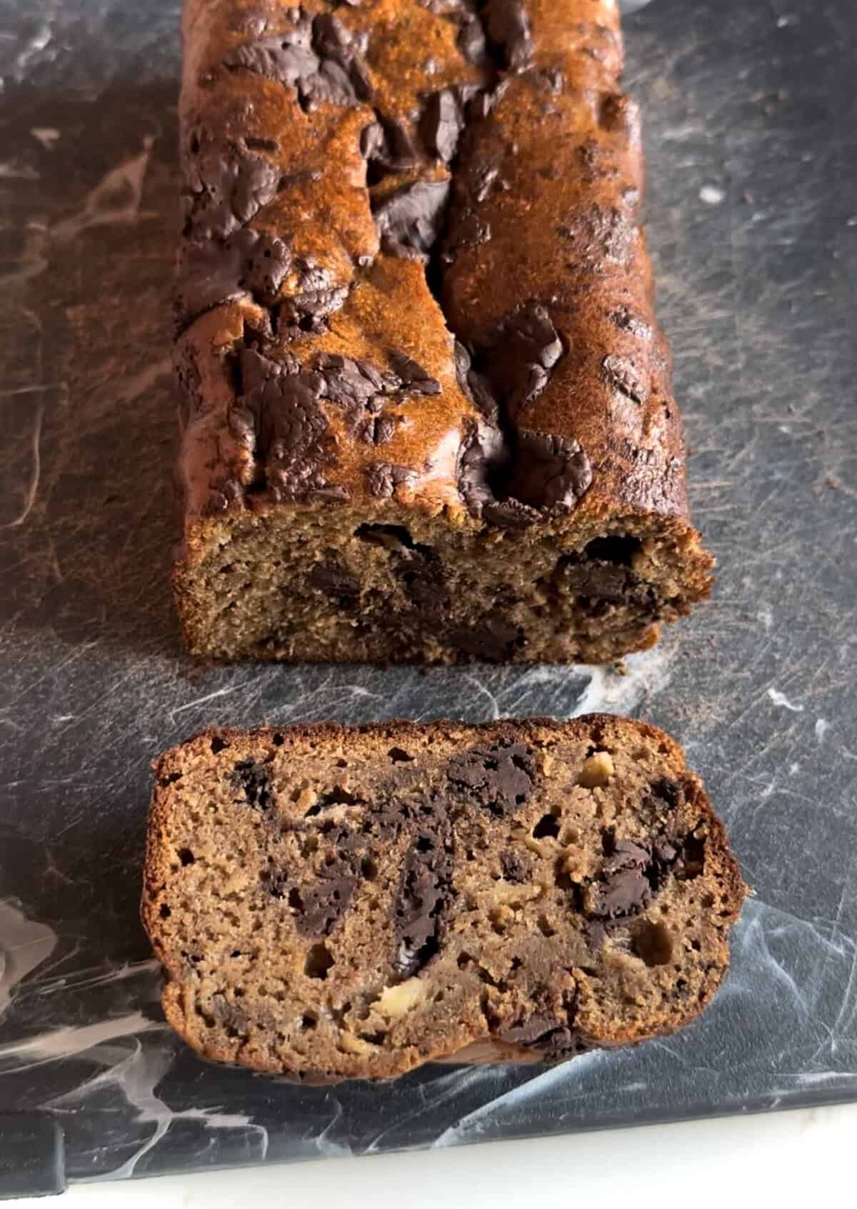 Flourless Peanut Butter Chocolate Chunk Banana Bread (6 Ingredients