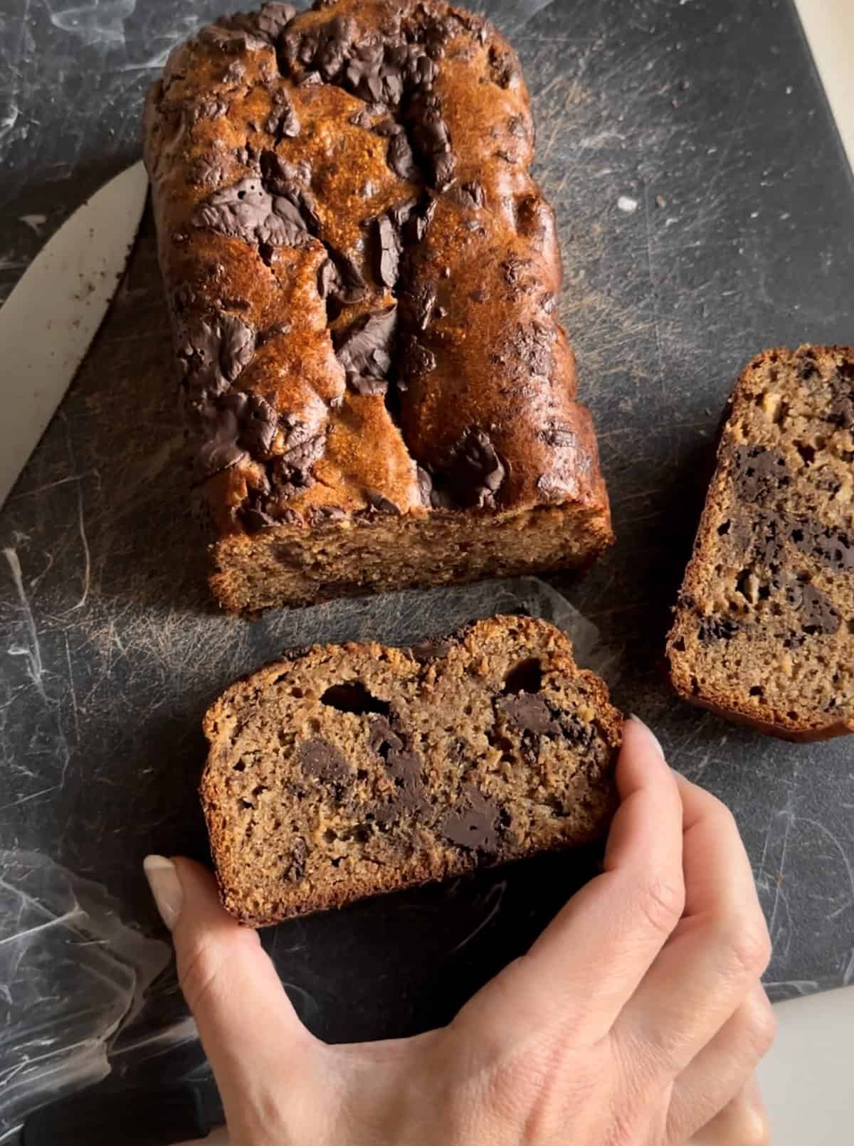 Flourless Peanut Butter Chocolate Chunk Banana Bread (6 Ingredients